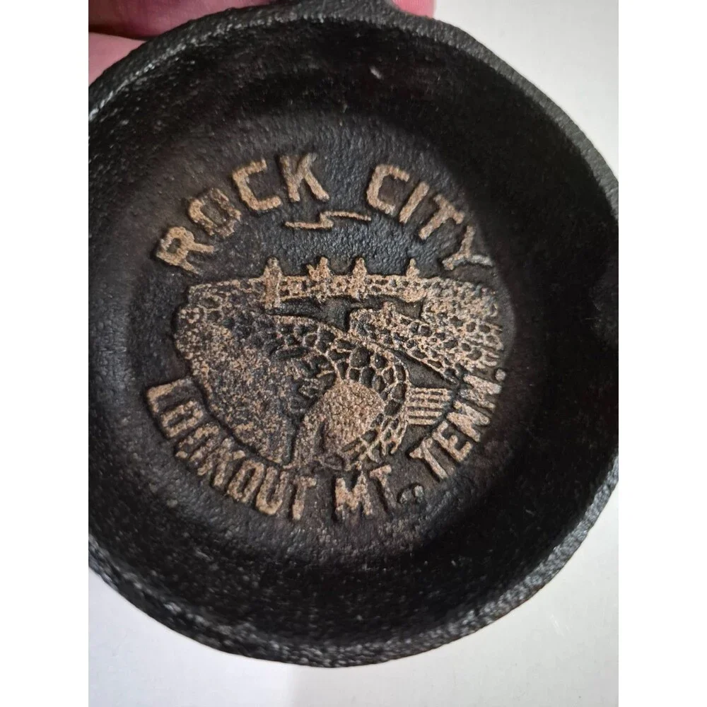 Vintage Lodge Rock City Tennessee Mini Cast Iron Hammered Skillet Pan